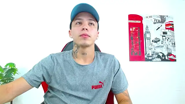 Cumandres18 online show from May 2026 02:55:01 PM