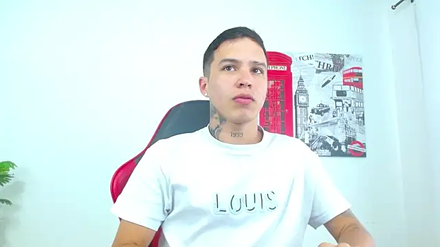 Cumandres18 online show from January 2026 02:42:02 PM