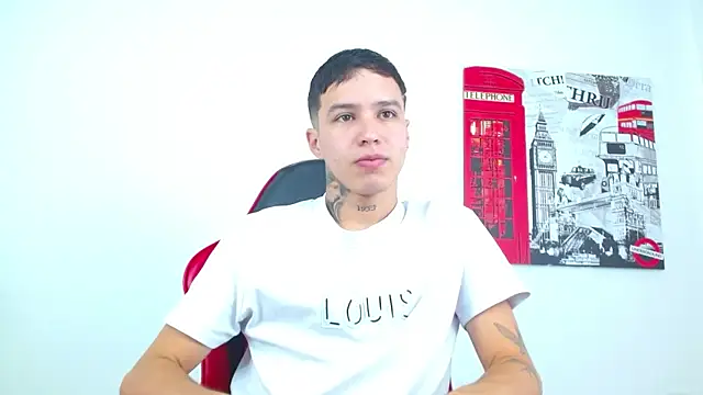 Cumandres18 online show from February 2026 03:11:01 PM