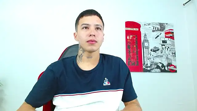 Cumandres18 online show from May 2026 02:56:01 PM