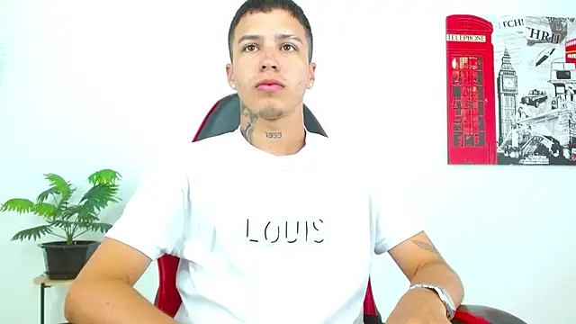 Cumandres18 online show from March 2026 02:50:01 PM