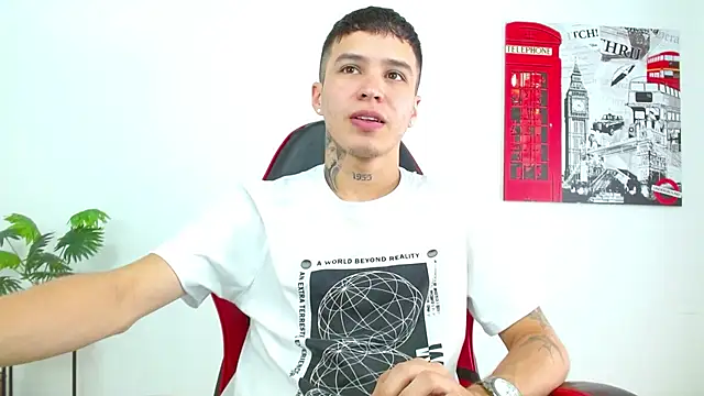 Cumandres18 online show from March 2026 02:54:02 PM