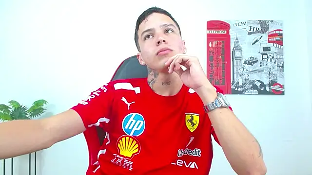 Cumandres18 online show from January 2026 02:42:01 PM