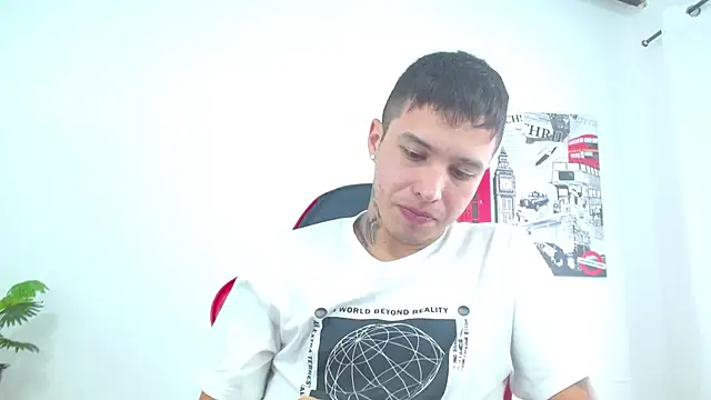 Cumandres18 online show from January 2026 02:55:02 PM