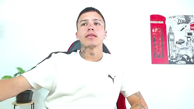 Cumandres18 online show from March 2026 02:50:02 PM