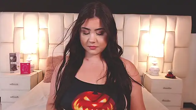 ValuFooster online show from November 2025 04:07:01 PM