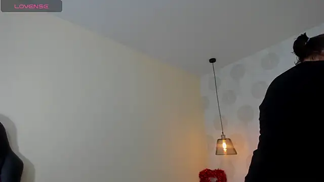 Snapshot of GIANAMILLER6 chatting on April 2026 12:06:02 PM GIANAMILLER6 online show from April 2026 12:06:02 PM