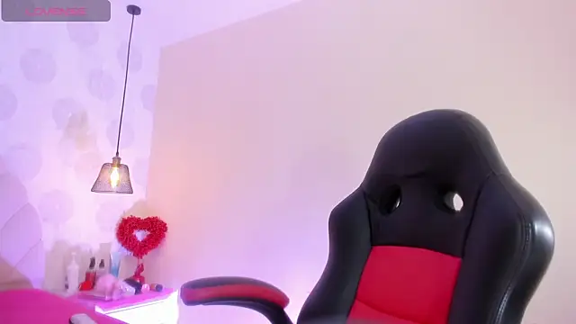 Snapshot of GIANAMILLER6 chatting on March 2026 12:23:01 PM GIANAMILLER6 online show from March 2026 12:23:01 PM