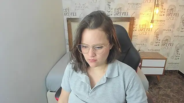 GIANAMILLER6 online show from September 2025 07:24:02 PM