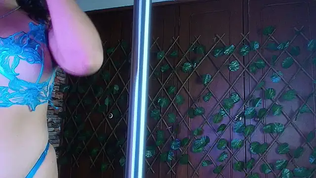 catalina santana20 online show from November 2025 10:24:01 PM