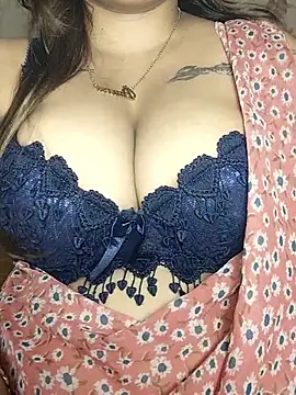 Shiny HOT01 online show from November 2025 06:24:02 PM