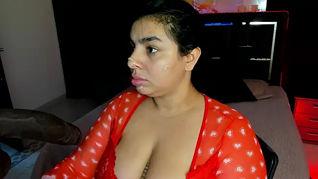 Snapshot of Hannasscott chatting on September 2025 01:48:01 PM Hannasscott online show from September 2025 01:48:01 PM