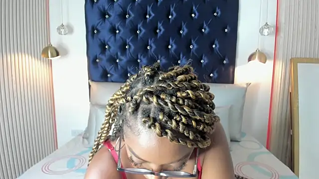 YallianaBrooks online show from October 2025 08:10:01 PM
