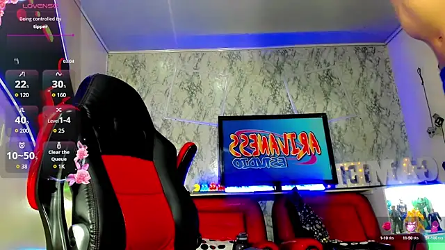 Madison Mujica online show from October 2025 11:11:01 AM