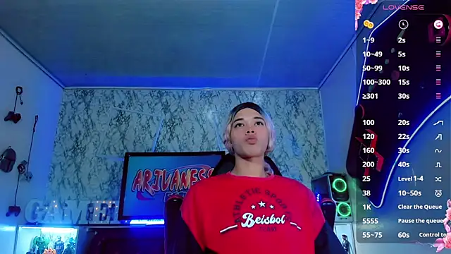 Madison Mujica online show from October 2025 11:12:02 AM