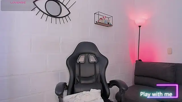 Alyson Conner online show from April 2026 02:21:02 PM