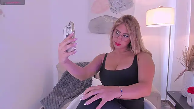 Agatha brown1 online show from October 2025 03:35:02 PM