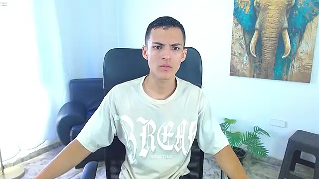 Matiius18 online show from May 2026 01:39:01 PM