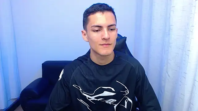 Snapshot of Matiius18 chatting on February 2026 02:19:02 PM Matiius18 online show from February 2026 02:19:02 PM