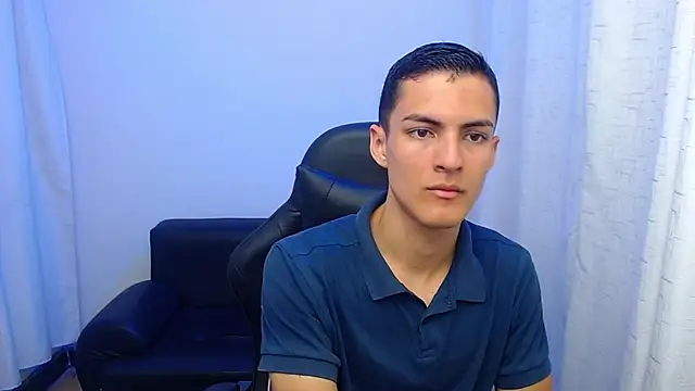 Matiius18 online show from April 2026 02:07:01 PM