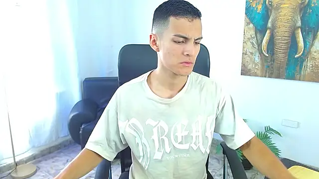 Matiius18 online show from May 2026 01:41:01 PM
