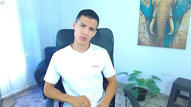 Matiius18 online show from May 2026 02:12:02 PM