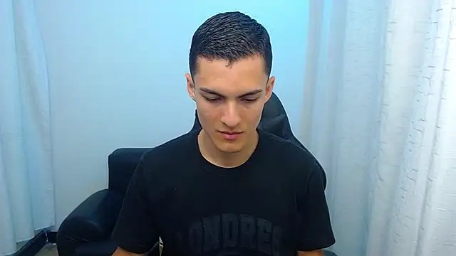 Matiius18 online show from April 2026 03:15:02 PM