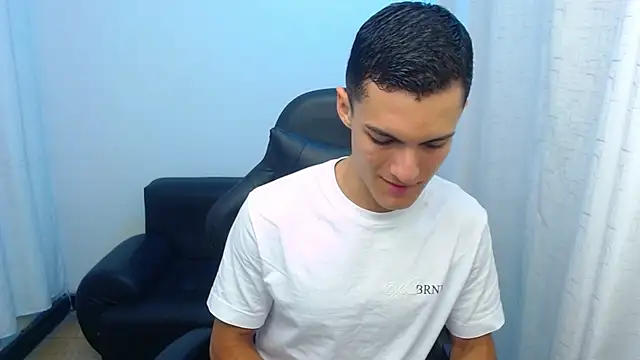 Matiius18 online show from March 2026 02:21:01 PM