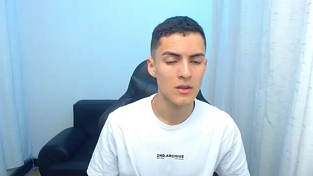 Matiius18 online show from March 2026 01:43:02 PM