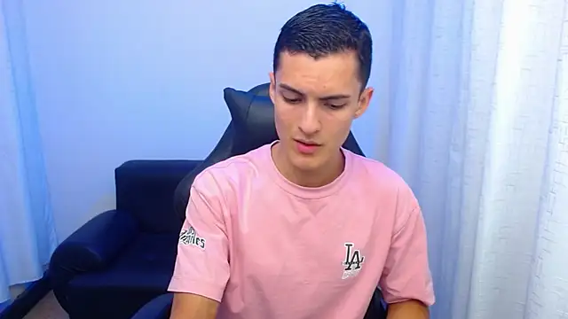 Matiius18 online show from March 2026 01:36:01 PM