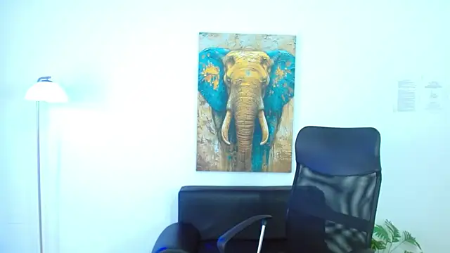 Matiius18 online show from April 2026 02:43:01 PM