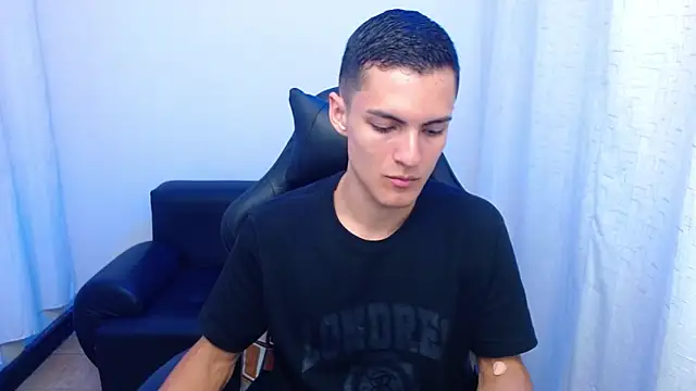 Matiius18 online show from March 2026 02:13:01 PM