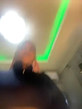 BQueen223 online show from November 2025 02:15:02 AM