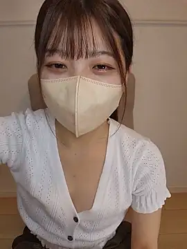 Snapshot of Sakura-japanese- chatting on May 2026 12:32:02 AM Sakura-japanese- online show from May 2026 12:32:02 AM