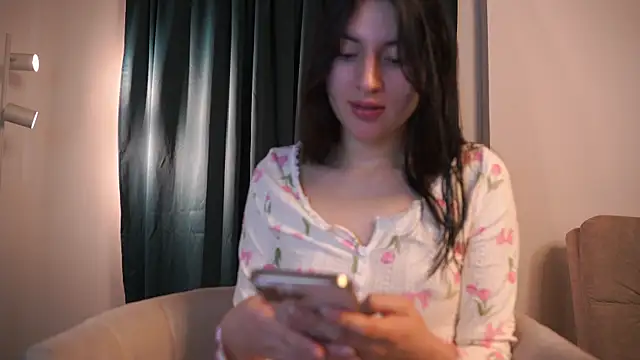 Auralea online show from March 2026 05:23:02 AM