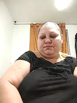 Miasmithr online show from October 2025 11:01:01 AM