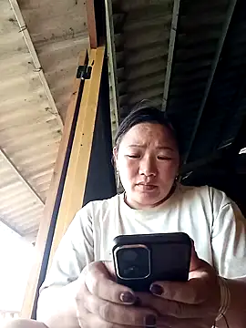 Snapshot of Mptrangp chatting on April 2026 03:23:01 AM Mptrangp online show from April 2026 03:23:01 AM