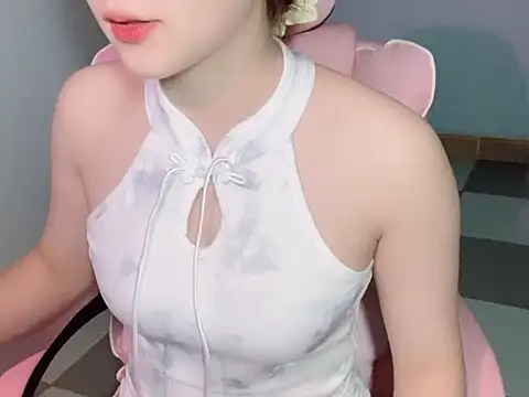  AFang  online show from September 2025 05:35:01 PM