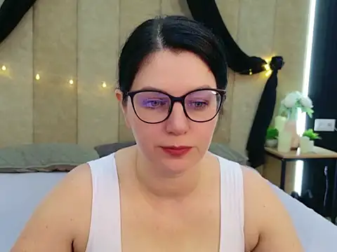 Nina Stane online show from October 2025 05:49:01 AM