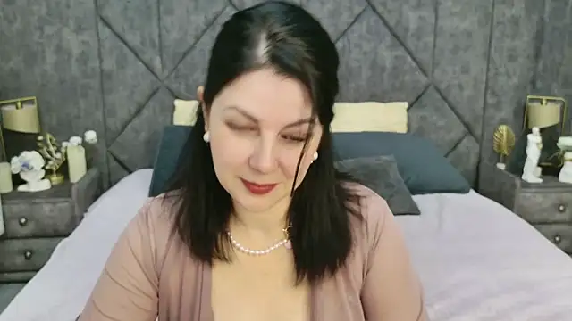 Nina Stane online show from October 2025 05:08:01 AM