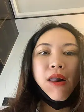 zhizhinaigai online show from June 2026 03:33:01 AM