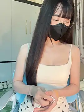 Snapshot of Dior_baby chatting on December 2025 04:28:02 AM Dior baby online show from December 2025 04:28:02 AM