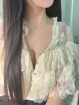 Snapshot of Dior_baby chatting on November 2025 03:45:02 AM Dior baby online show from November 2025 03:45:02 AM