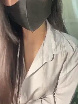 Snapshot of Dior_baby chatting on October 2025 06:39:02 AM Dior baby online show from October 2025 06:39:02 AM