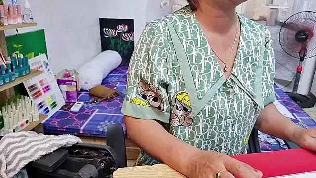 Snapshot of MichiLovely chatting on October 2025 08:17:02 PM MichiLovely online show from October 2025 08:17:02 PM