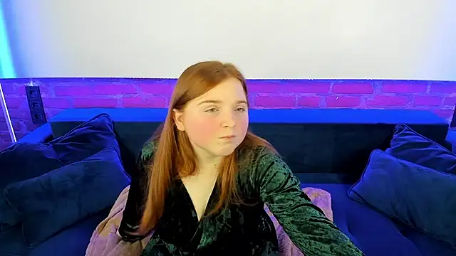 KattyRose8 online show from October 2025 06:54:02 PM