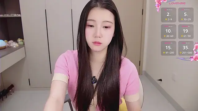 seoYuki online show from September 2025 10:11:02 AM