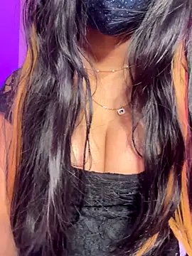 Snapshot of Neha18 chatting on November 2025 05:28:01 PM Neha18 online show from November 2025 05:28:01 PM