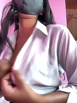 Neha18 online show from October 2025 06:36:02 AM