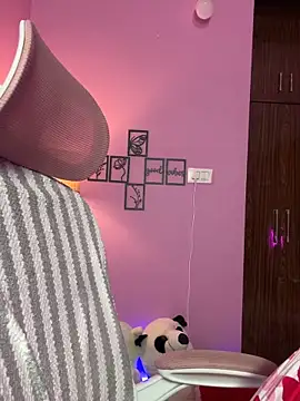 Neha18 online show from May 2026 06:02:01 PM